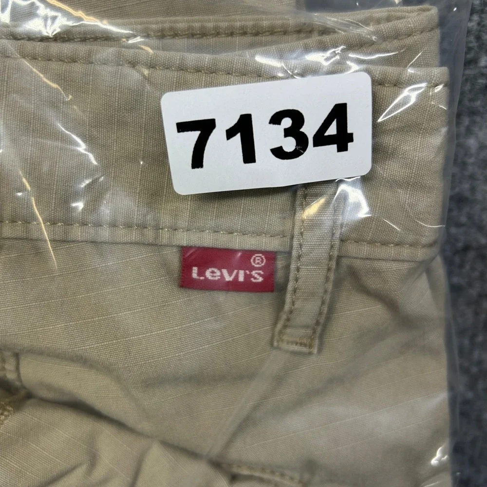 Levi’s Cargo Shorts Men's Beige Ripstop 10